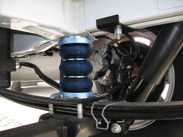 Fiat Ducato Eurochassis X250, intern X290 (2014-2021), passende Zusatz-Luftfederung 6 Zoll Zweikreis Faltenbalg- Anlage, syst. LF1B