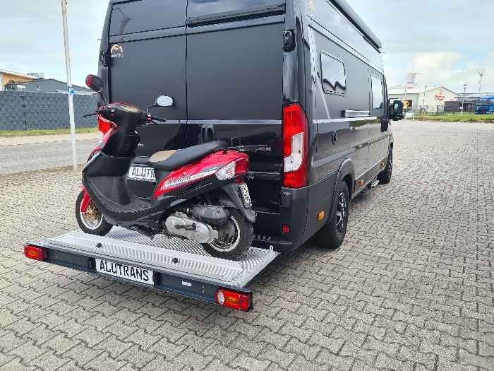 ALUTRANS KALUX 1 Roller/ Motorradträger, 200kg spez. für Toyota Proace Max Bj. 2024-, mit AHK