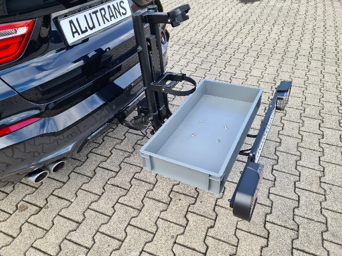 AA-AKTION: ALUTRANS Heckträger Rollstuhl m. Kunststoffwanne 800x400mm f. Rollstuhl faltbar
