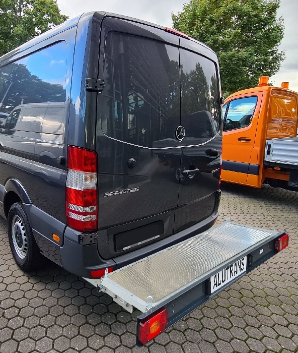 ALUTRANS KALUX Plattformträger spez. für Mercedes Sprinter 3er Bj.1995-2006, m. AHK